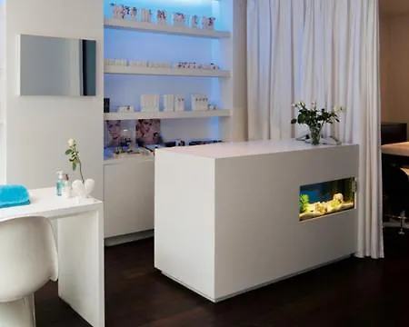 Azur Beauty & Wellness